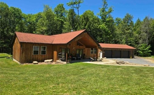 House in Benezette, Pennsylvania, United States 1