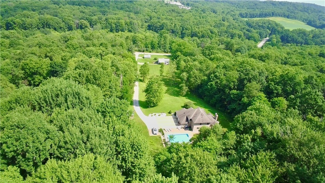 House in Gibsonia, Pennsylvania, United States 4 - 18180649