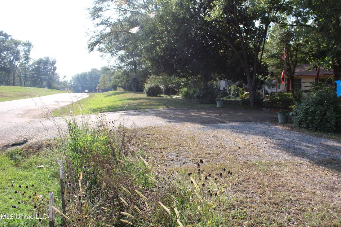 House in Canton, Mississippi, United States 5 - 18179105