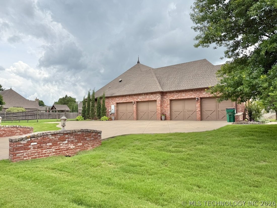 House in Broken Arrow, Oklahoma, United States 5 - 18178105