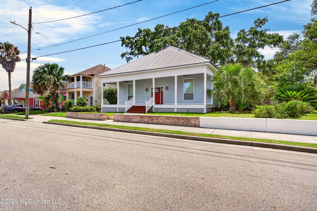 House in Gulfport, Mississippi, United States 3 - 18178635