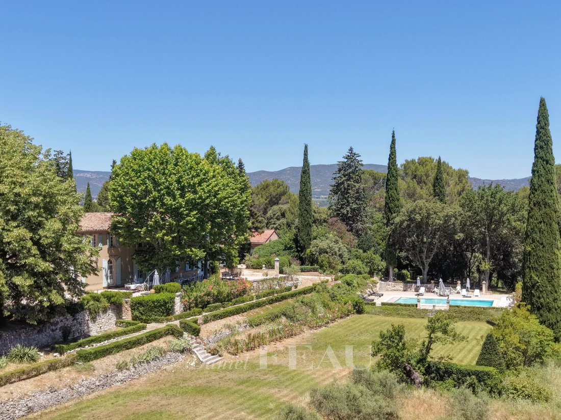 Estate in Granettes-Jauberte-Sainte Anne, Aix-en-Provence, France 2 - 18181441