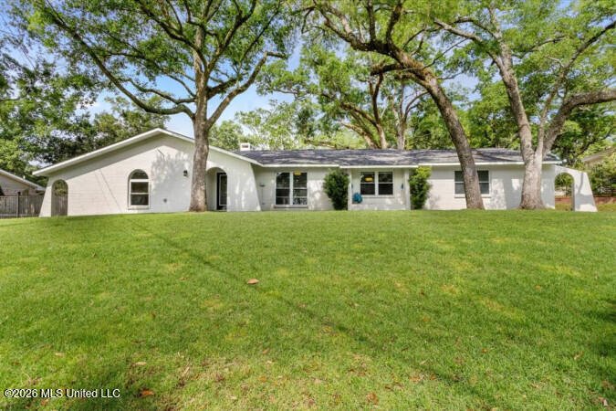House in Ocean Springs, Mississippi, United States 1 - 18178582