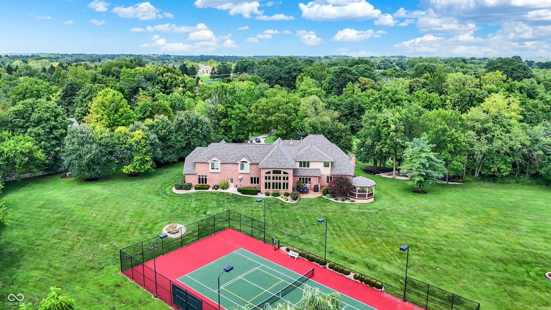 House in Greenwood, Indiana, United States 5 - 18177651