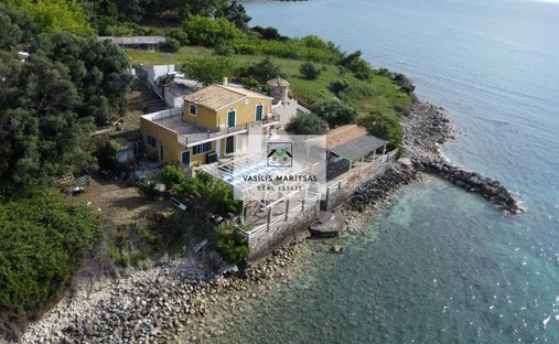 Casa in Northern Corfu, Peloponnese, Western Greece and the Ionian, Grecia 1