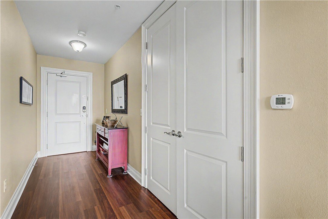 Condo in Fayetteville, Arkansas, United States 2 - 18179856