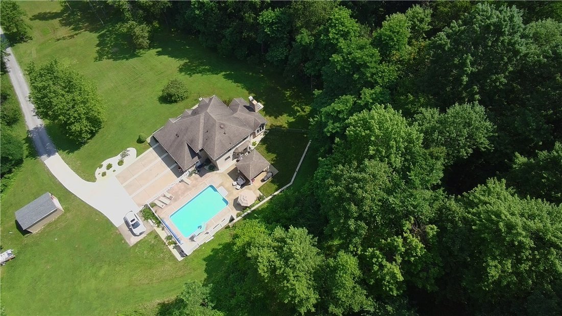 House in Gibsonia, Pennsylvania, United States 3 - 18180649
