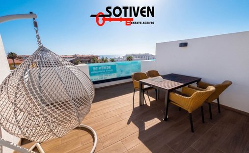 Townhouse in Guia de Isora, Canary Islands, Spain 1
