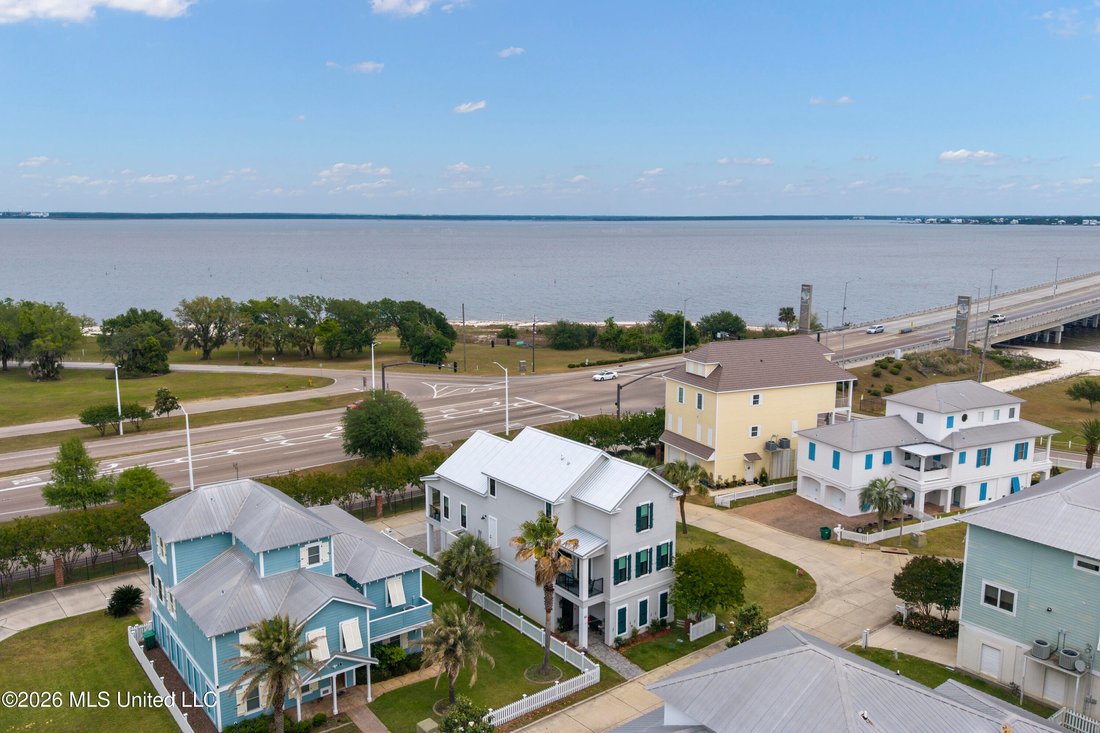 House in Bay St. Louis, Mississippi, United States 2 - 18178730