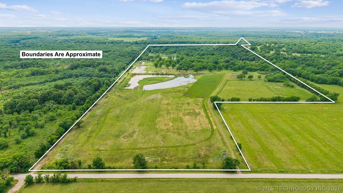 Nowata, Oklahoma, United States 2 - 18180989