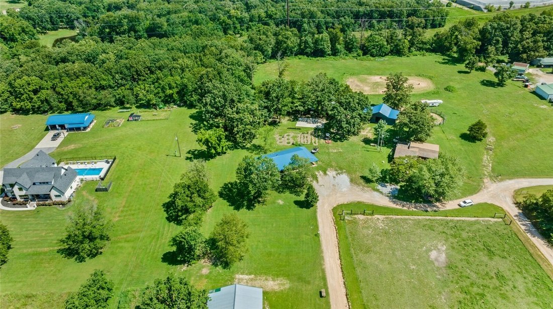 House in Maysville, Arkansas, United States 5 - 18179825