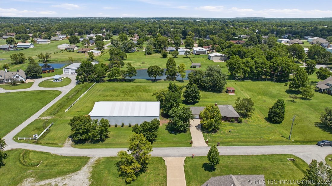 House in Owasso, Oklahoma, United States 3 - 18181140