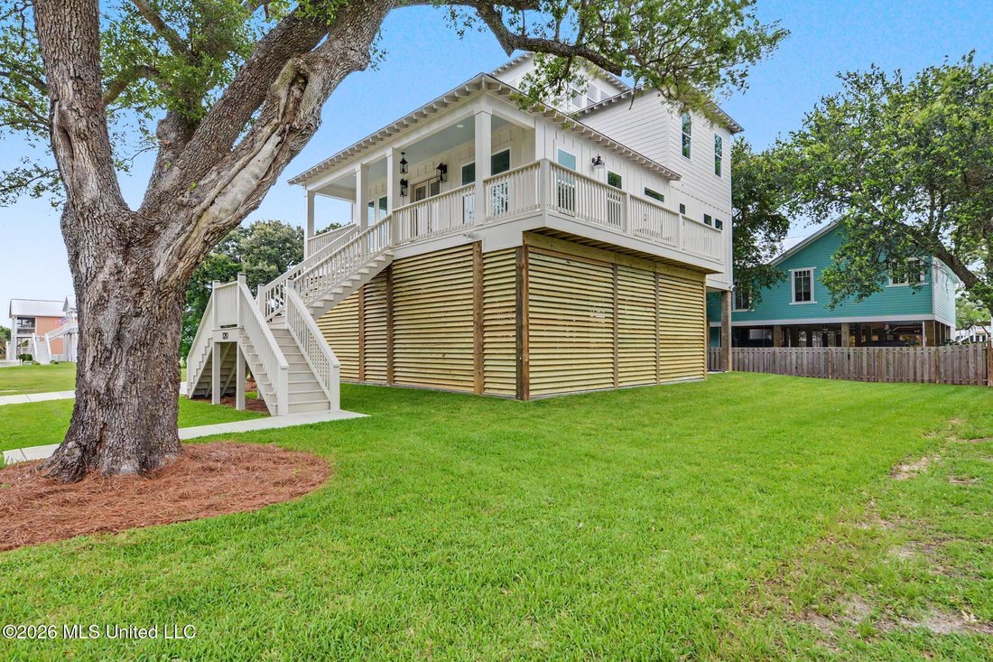 House in Pass Christian, Mississippi, United States 3 - 18178776