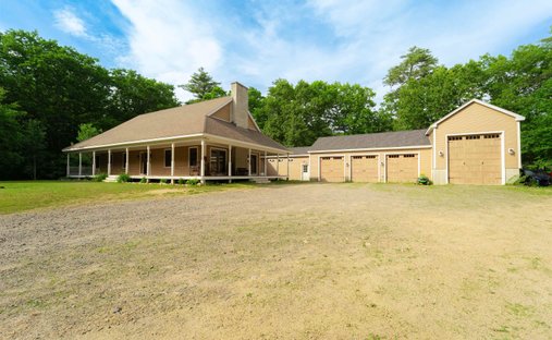 House in Kingston, New Hampshire, United States 1
