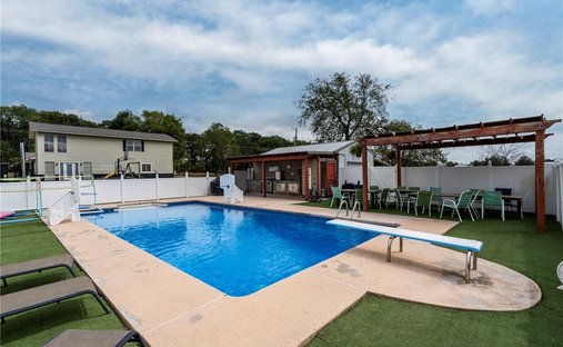 House in Maysville, Arkansas, United States 1
