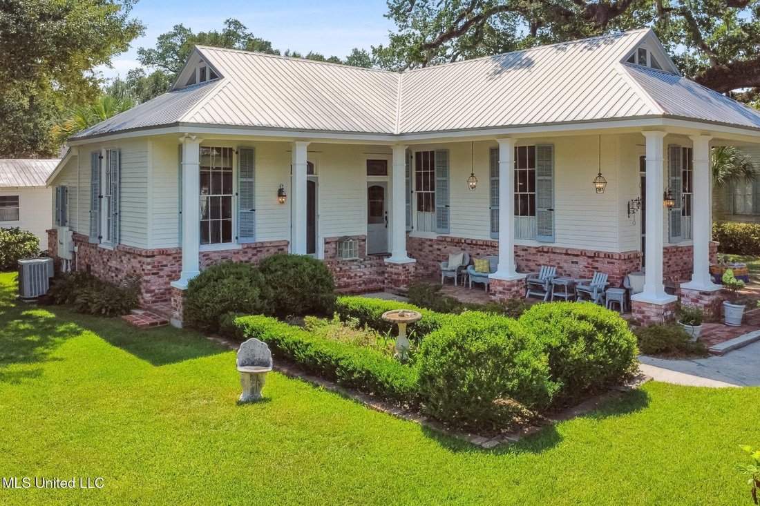 House in Bay St. Louis, Mississippi, United States 3 - 18178842