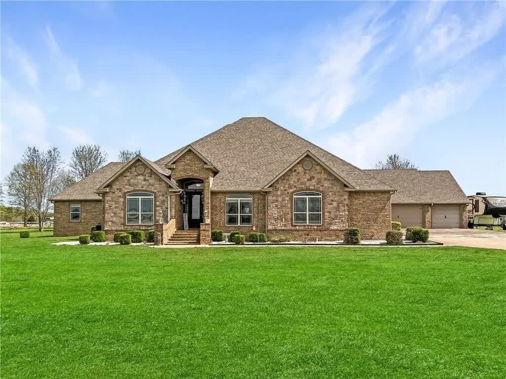 House in Farmington, Arkansas, United States 1 - 18180042