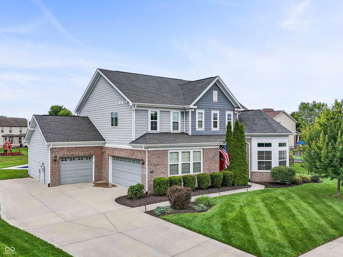 House in Greenwood, Indiana, United States 1 - 18177353