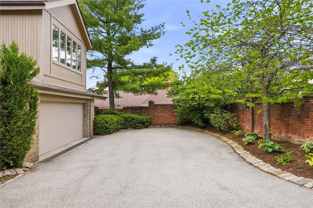 House in Pittsburgh, Pennsylvania, United States 4 - 18180334