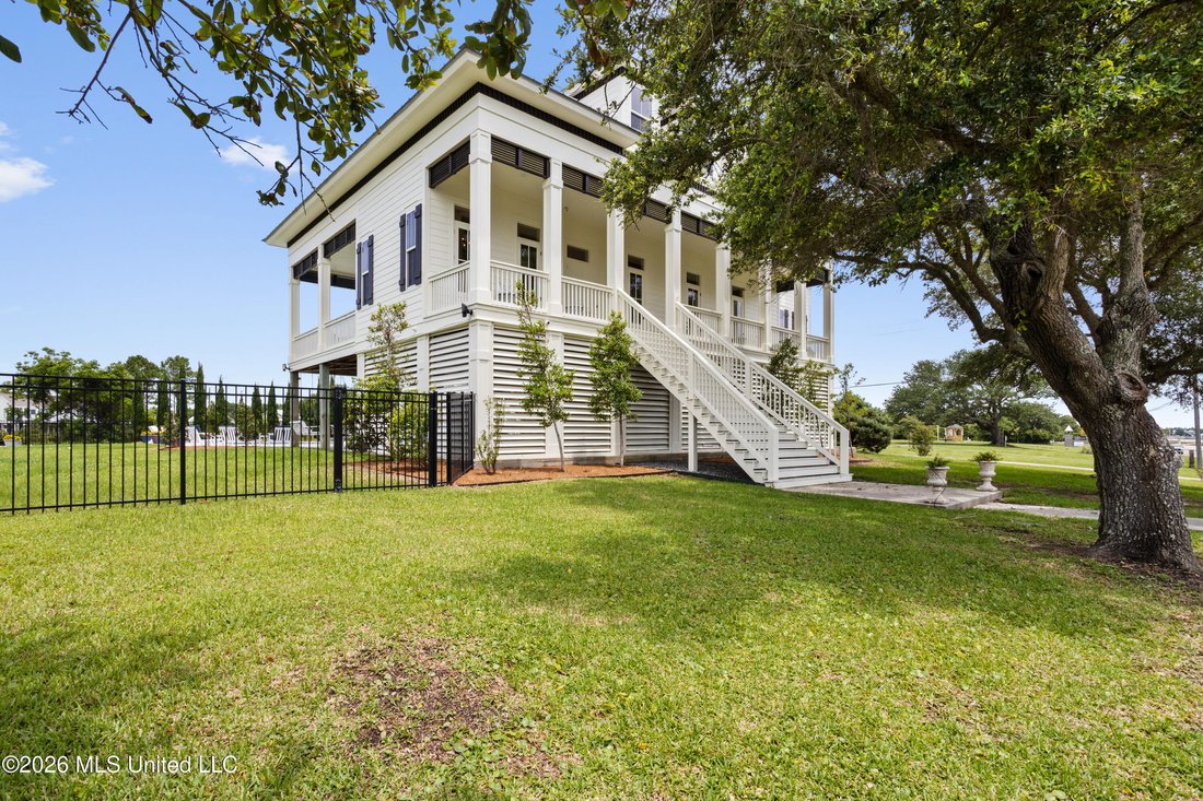 House in Waveland, Mississippi, United States 4 - 18179086