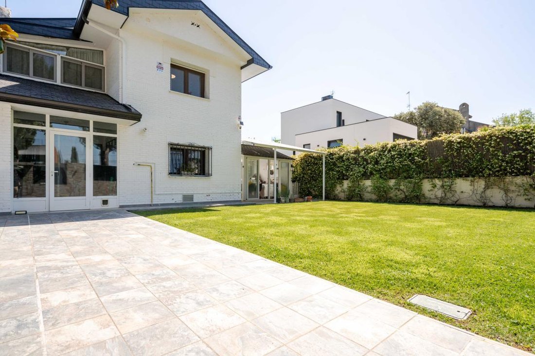 House in Boadilla del Monte, Comunidad de Madrid, Spain 2 - 18063678
