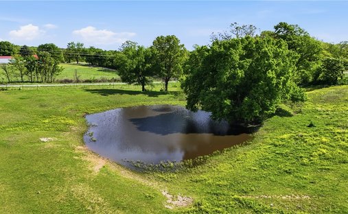 House in Maysville, Arkansas, United States 1
