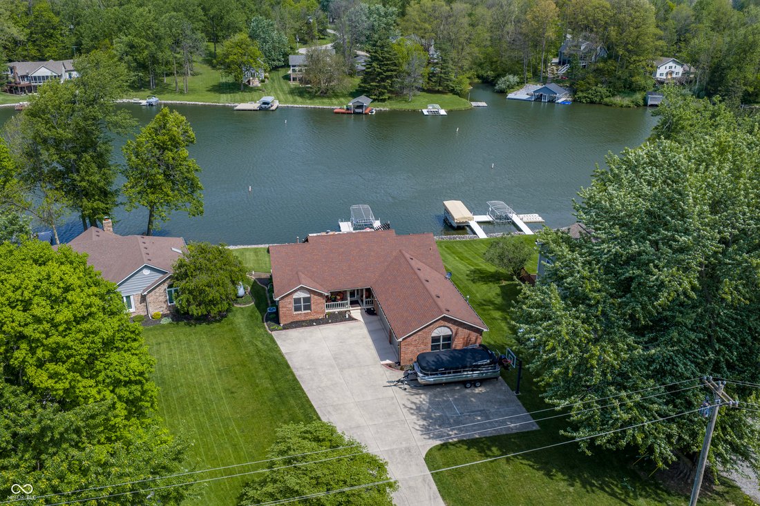 House in Coatesville, Indiana, United States 3 - 18177696
