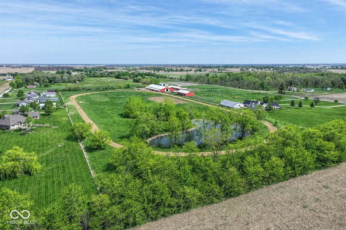 House in Muncie, Indiana, United States 5 - 18177593