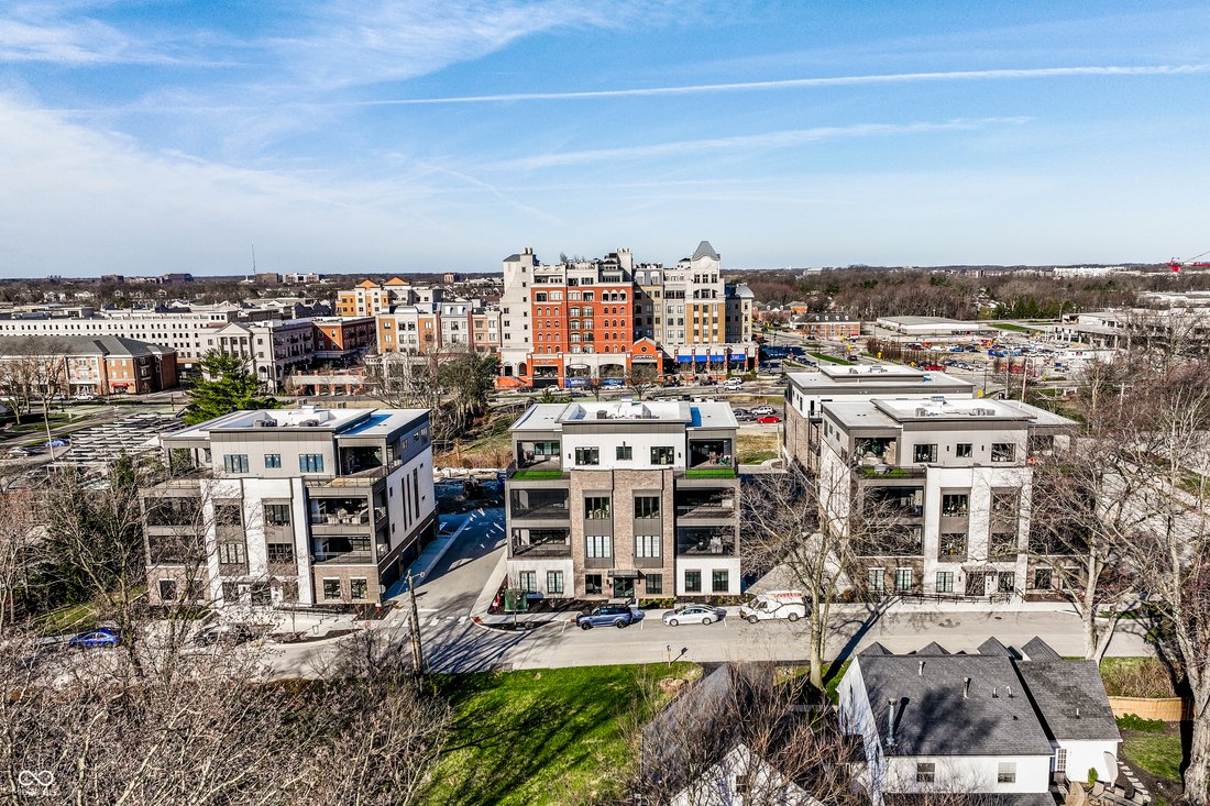 Condo in Carmel, Indiana, United States 3 - 18177857
