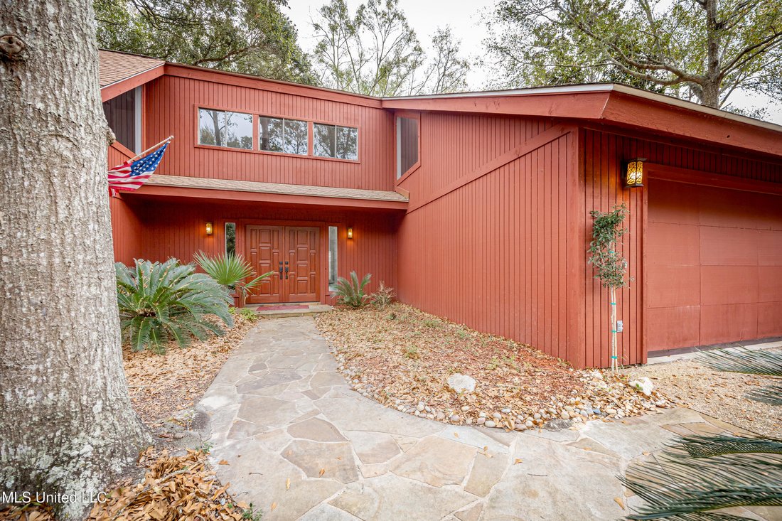 House in Ocean Springs, Mississippi, United States 2 - 18178813