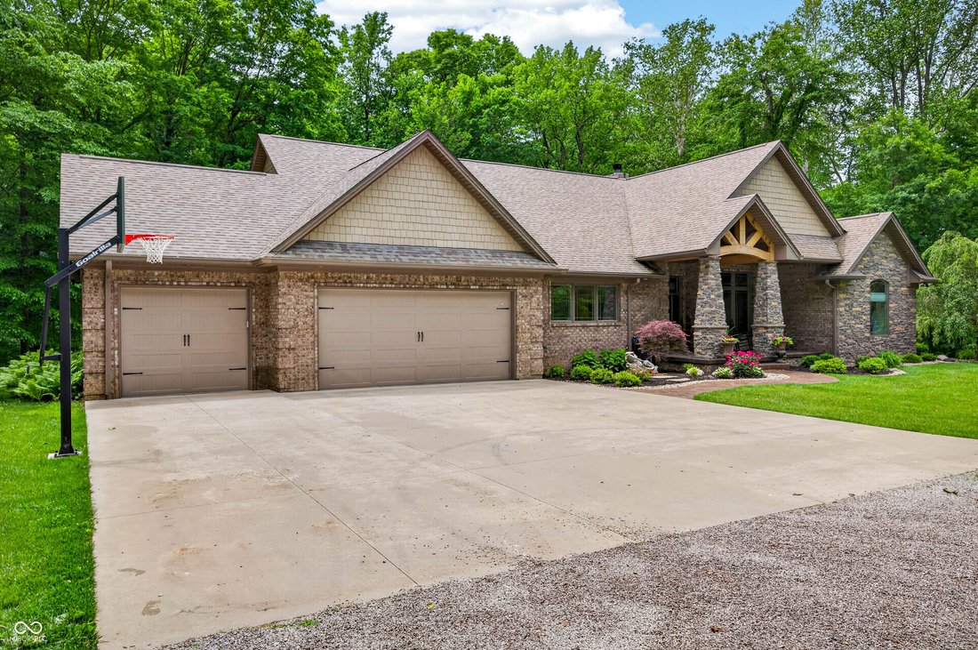 House in Seymour, Indiana, United States 4 - 18177700