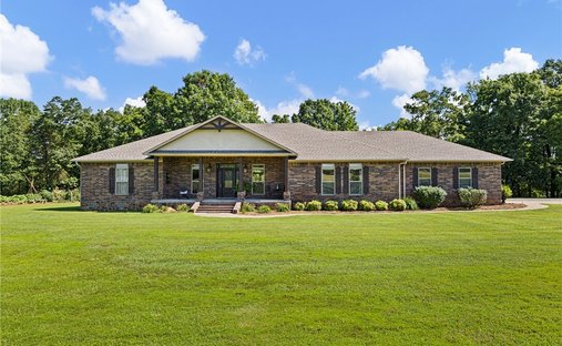 House in Dover, Arkansas, United States 1