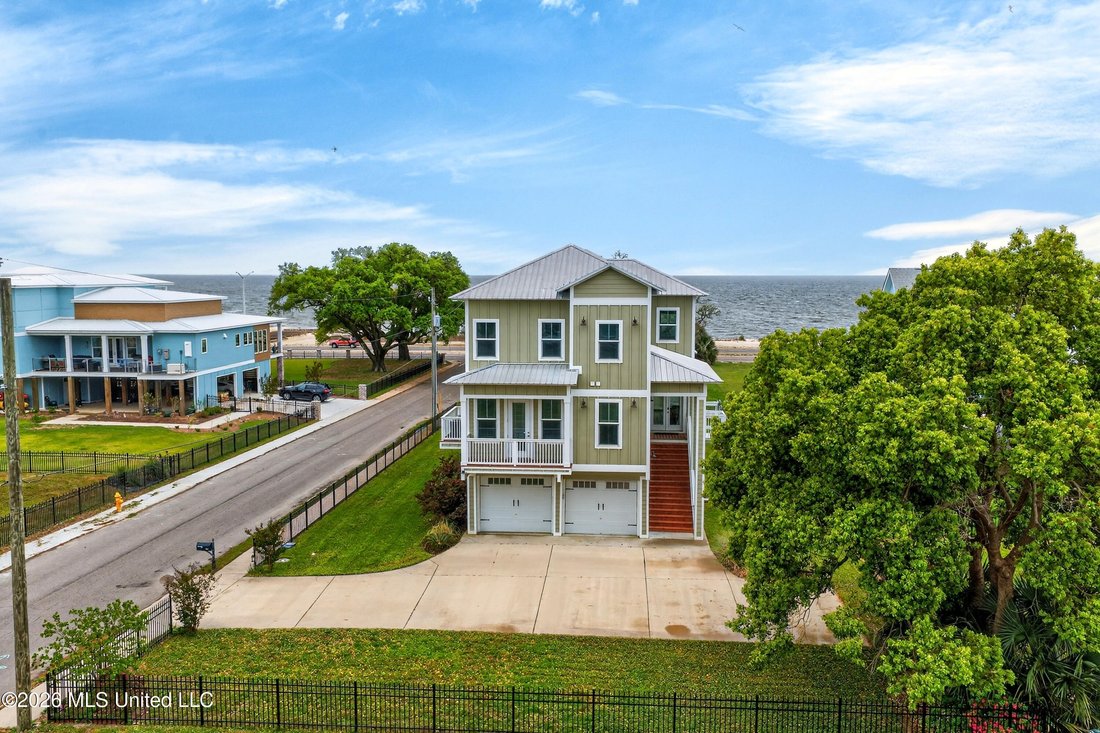 House in Biloxi, Mississippi, United States 2 - 18179168