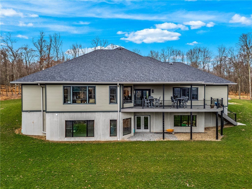 House in Franklin, Pennsylvania, United States 4 - 18180822