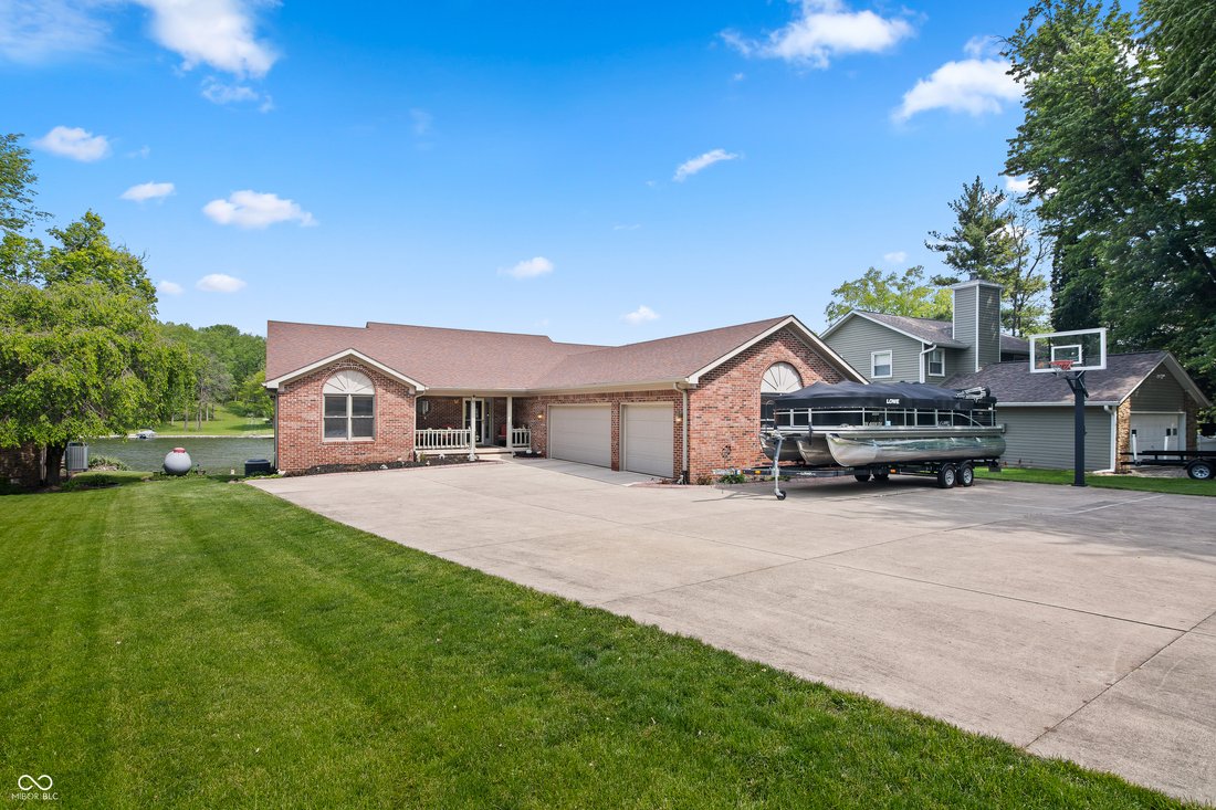 House in Coatesville, Indiana, United States 4 - 18177696