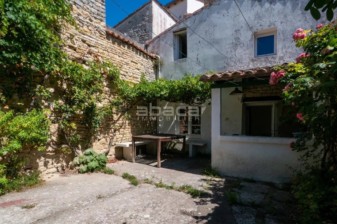 House in Ars-en-Ré, Nouvelle-Aquitaine, France 1 - 18181453