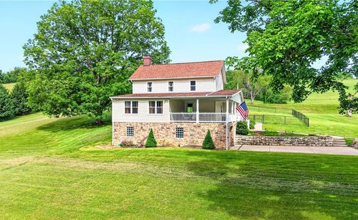 House in Scenery Hill, Pennsylvania, United States 1