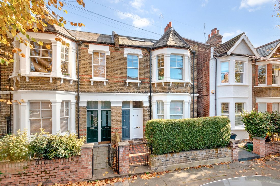 Apartment in Acton Green, Ealing, England 2 - 18181614