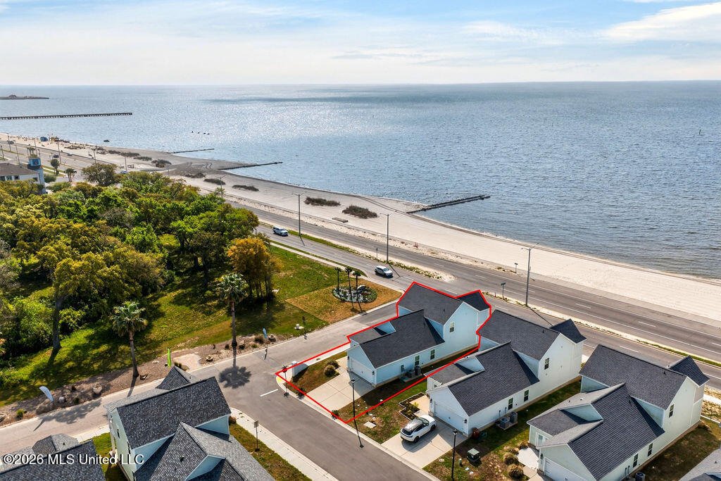 House in Biloxi, Mississippi, United States 2 - 18178725