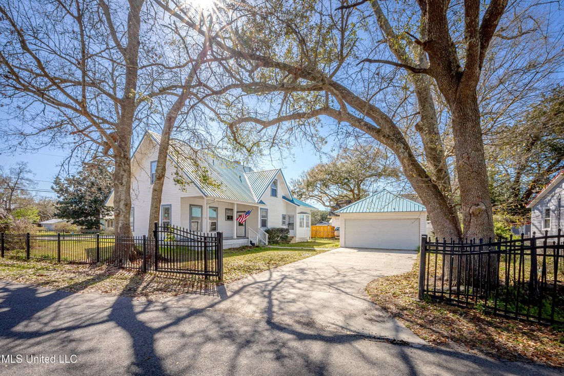 House in Ocean Springs, Mississippi, United States 4 - 18178949