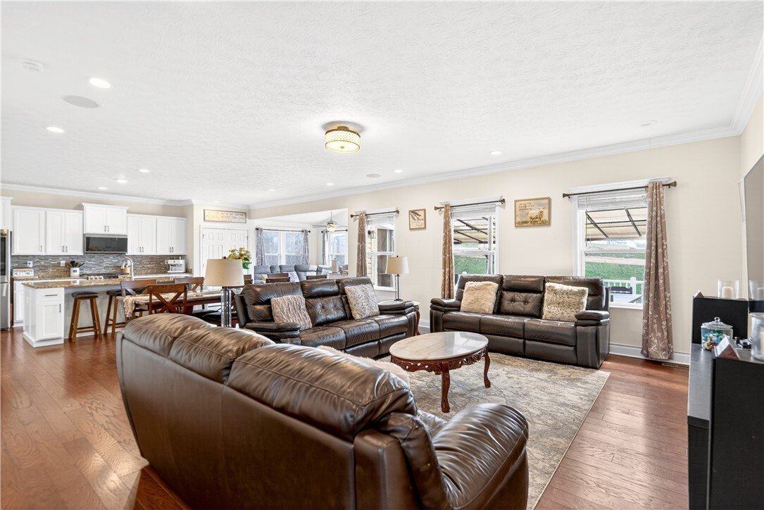 House in Oakdale, Pennsylvania, United States 4 - 18180676