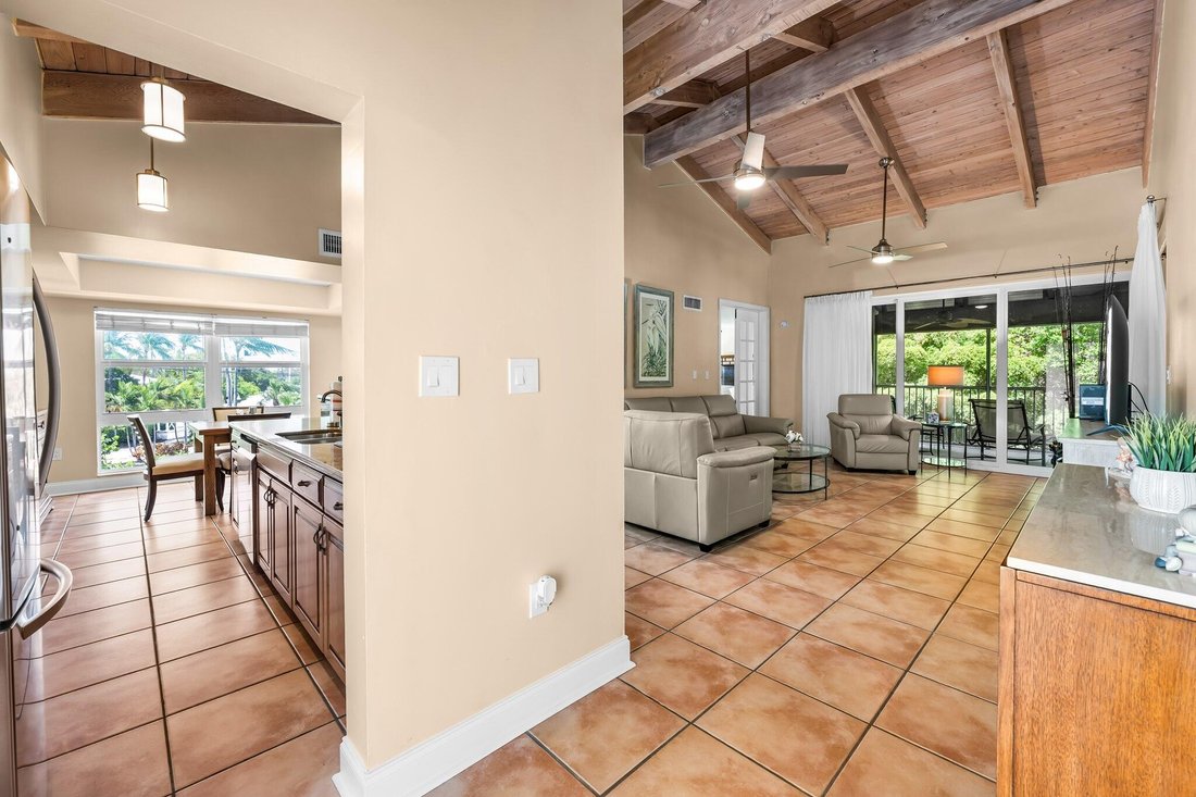 Condo in Duck Key, Florida, United States 3 - 18181303