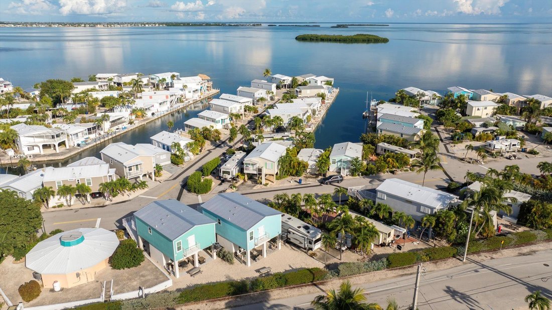 Big Pine Key, Florida, United States 4 - 18181312