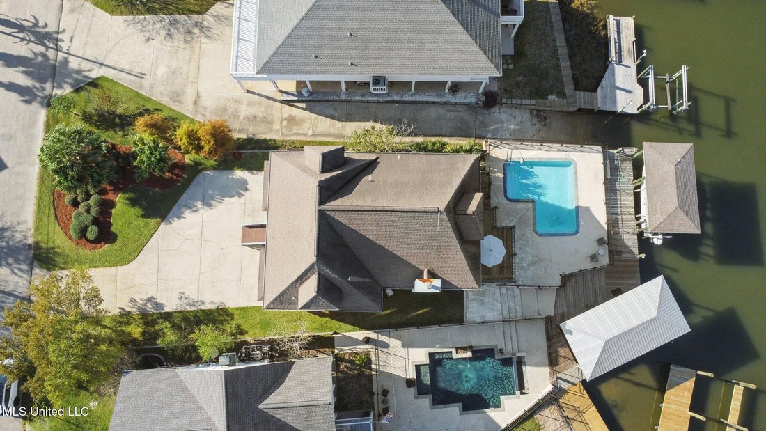 House in Pass Christian, Mississippi, United States 2 - 18178653