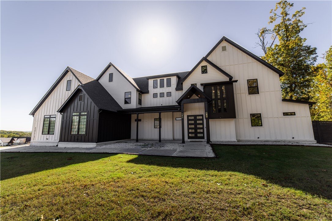 House in Rogers, Arkansas, United States 2 - 18180031