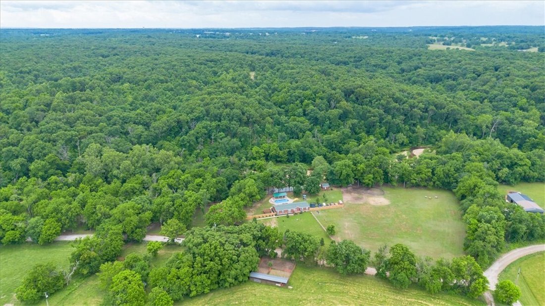 House in Maysville, Arkansas, United States 4 - 18179480
