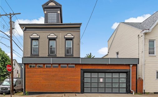 House in Pittsburgh, Pennsylvania, United States 1
