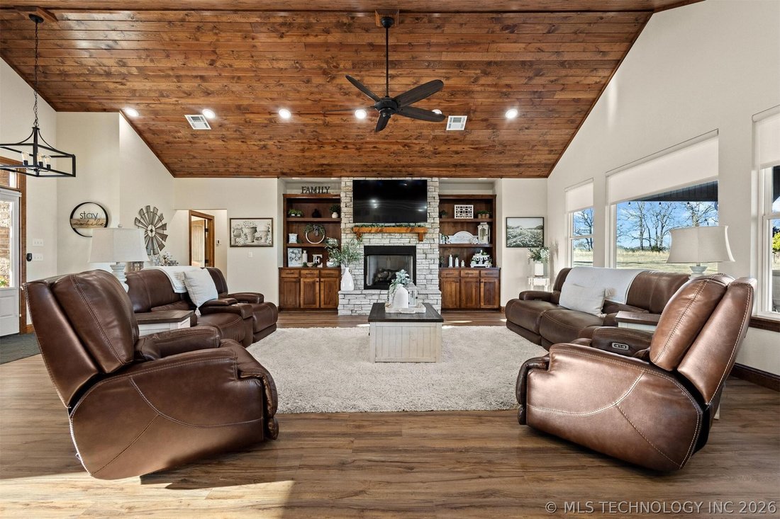 House in Atoka, Oklahoma, United States 5 - 18178385