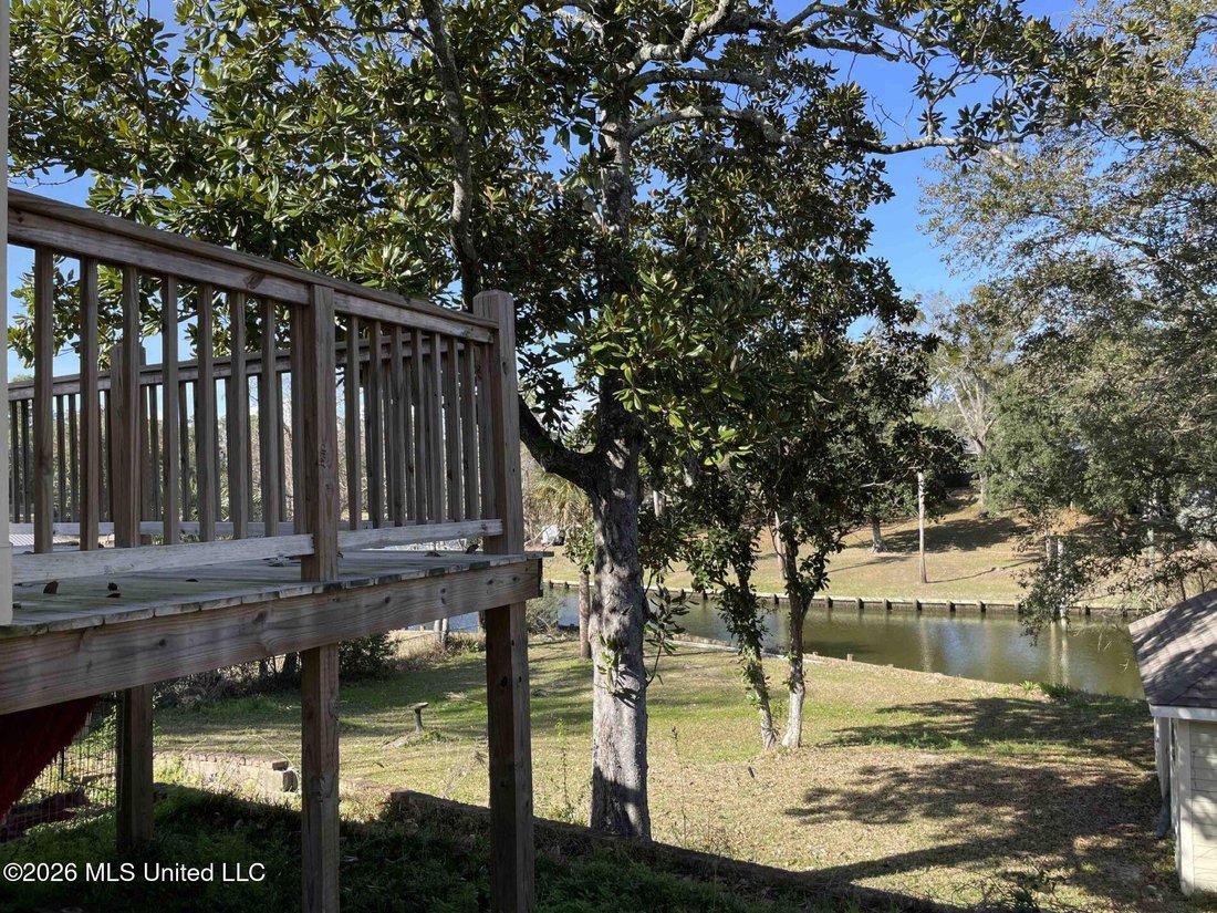 House in Ocean Springs, Mississippi, United States 3 - 18178977