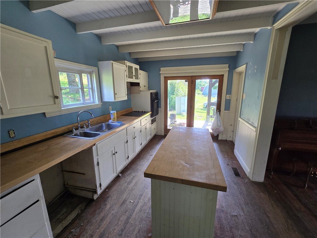 House in Eighty Four, Pennsylvania, United States 2 - 18180474
